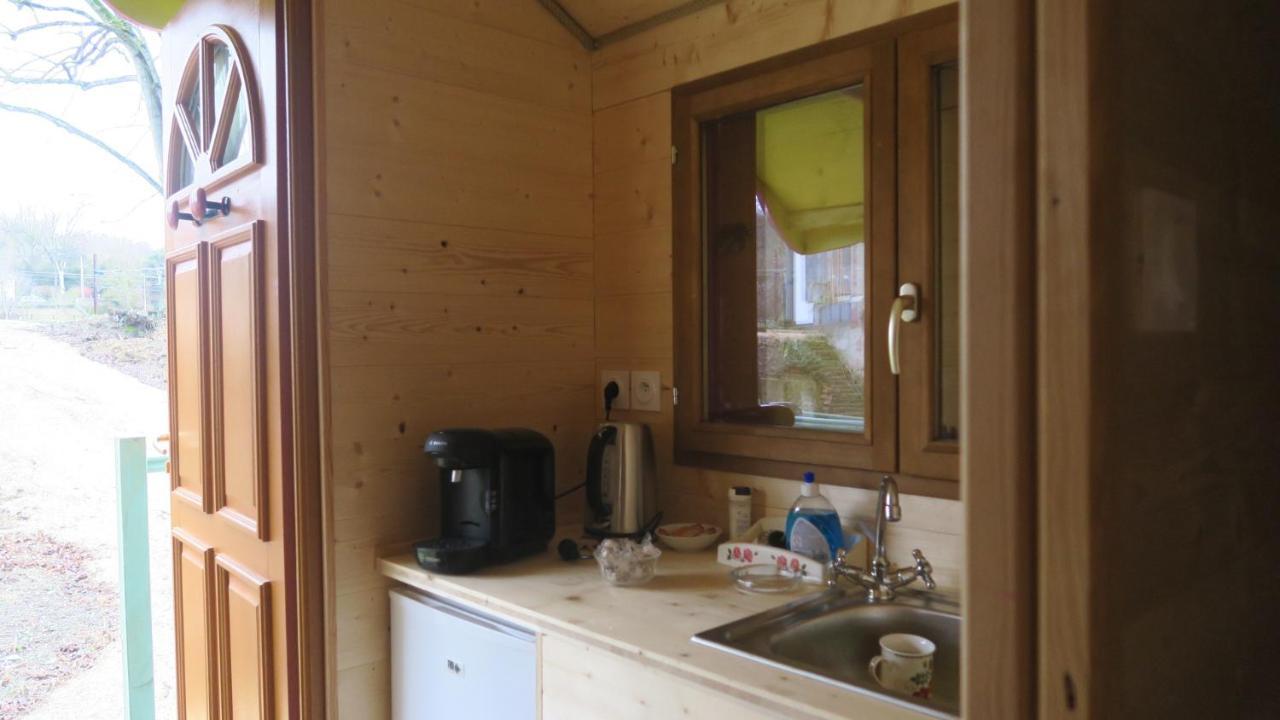 Une Bouteille Au Canal Dieupentale Luaran gambar